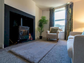 Pass the Keys Bright & Modern Flat 3Bd 3Bath Contractors!